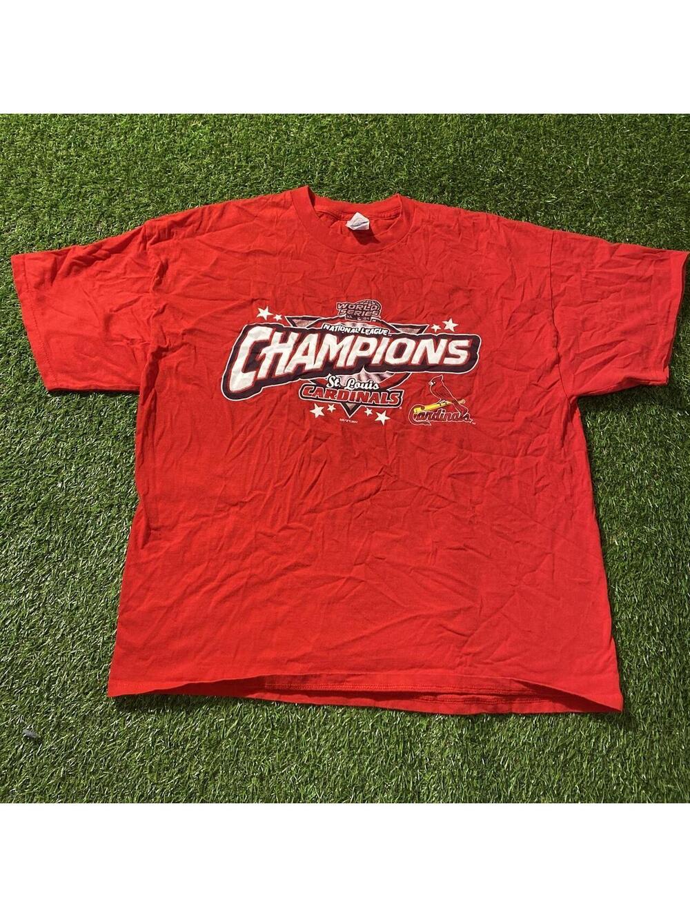 Vintage Y2K 2004 Red St. Louis Cardinals World Series Champions 2004 tee